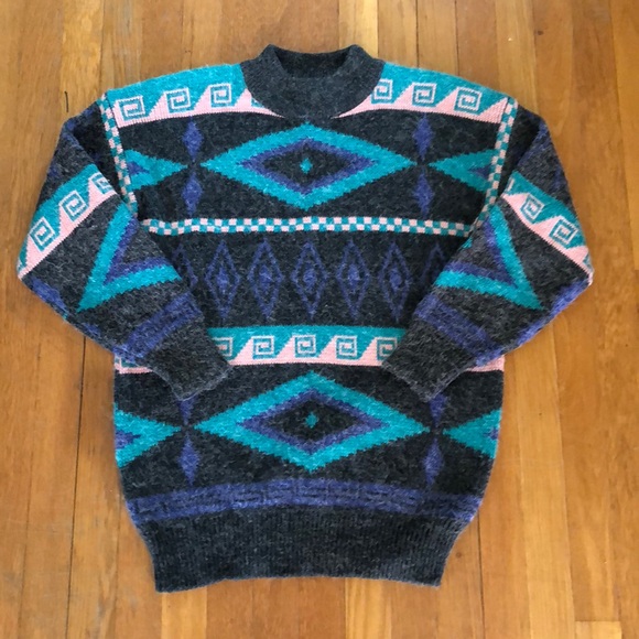 American Vintage Sweaters - Vintage Oversized Southwestern Aztec Sweater American Vintage Sweaters - Vintage Oversized Southwestern Aztec Sweater